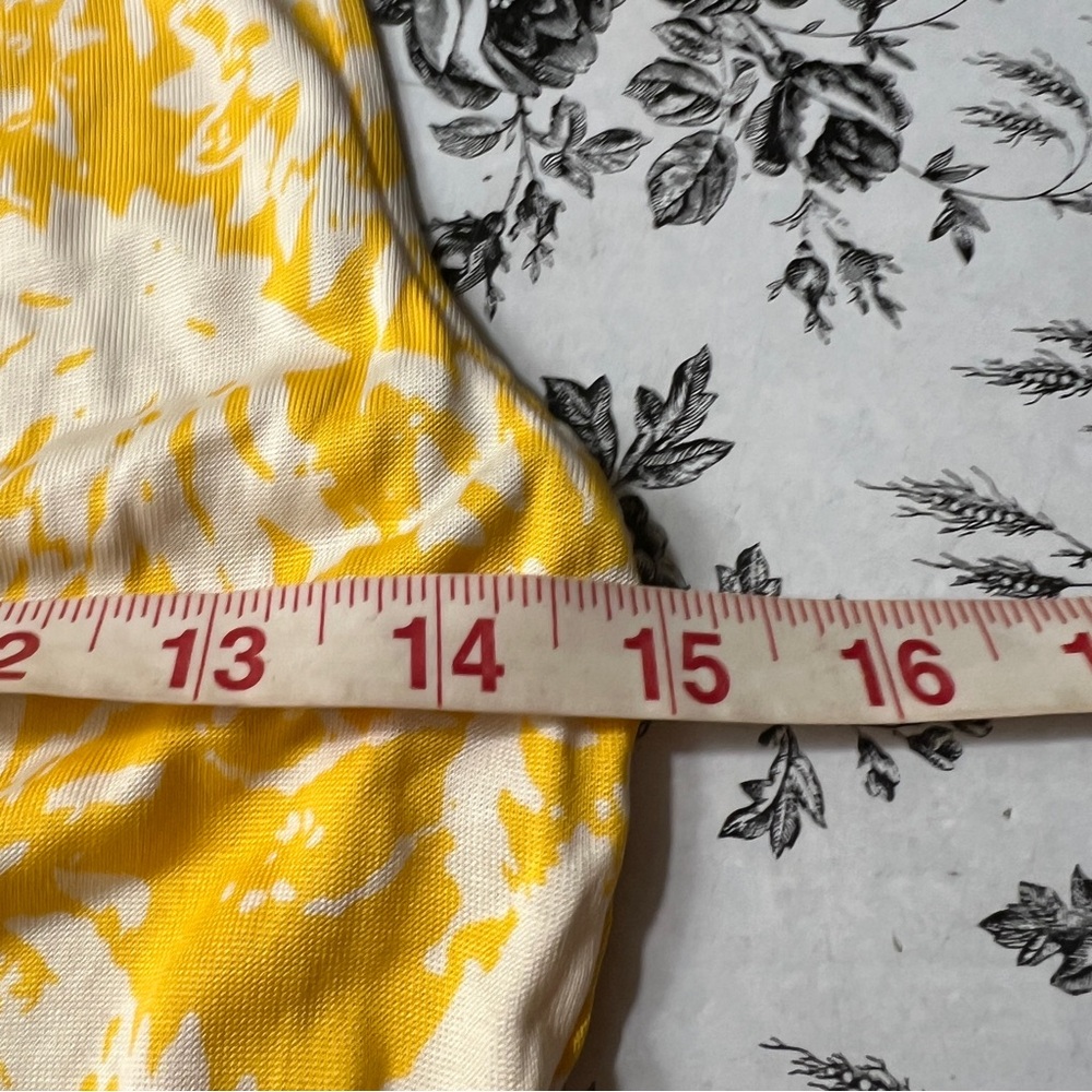 Rare Diane Von Furstenberg Yellow Print Wrap Around 100% Silk Dress - Picture 10 of 11